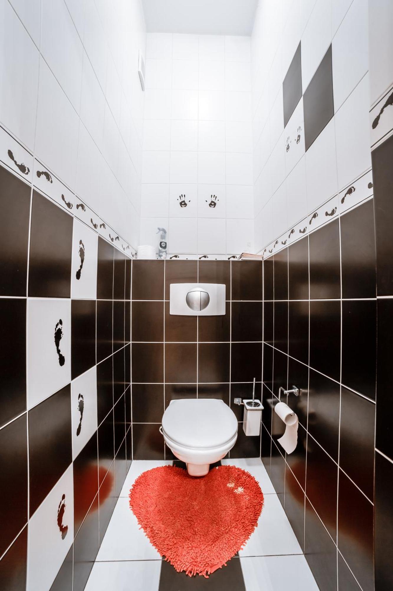 Modern Apartment On Mechnikova Street 18 リヴィウ エクステリア 写真