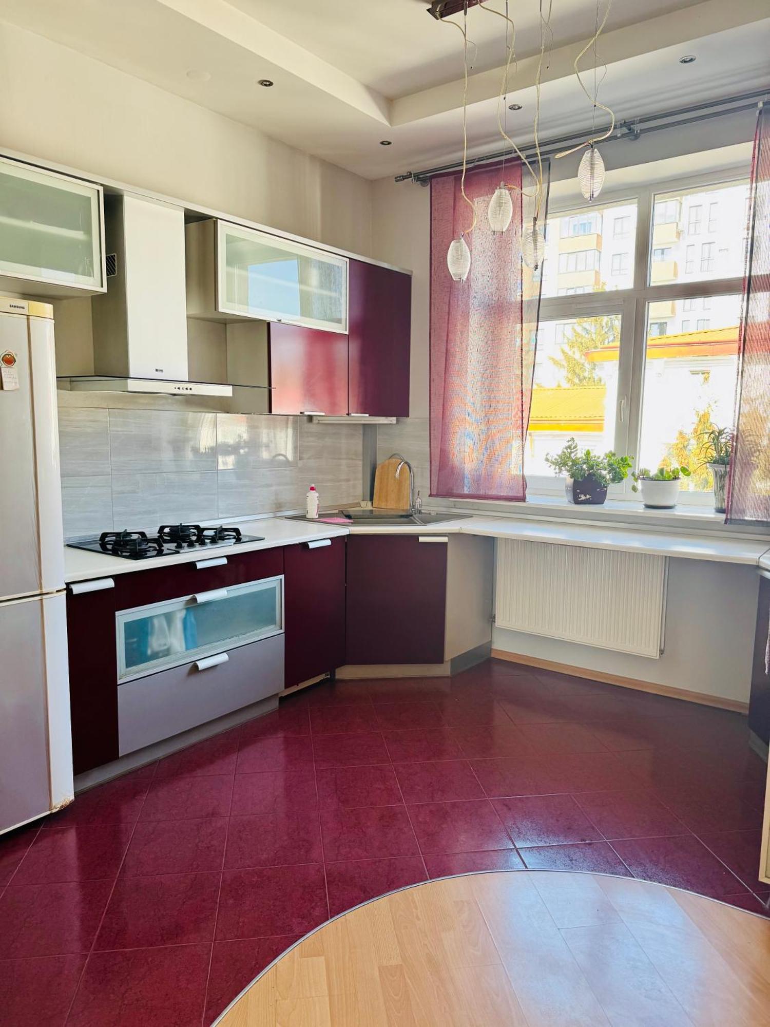 Modern Apartment On Mechnikova Street 18 リヴィウ エクステリア 写真