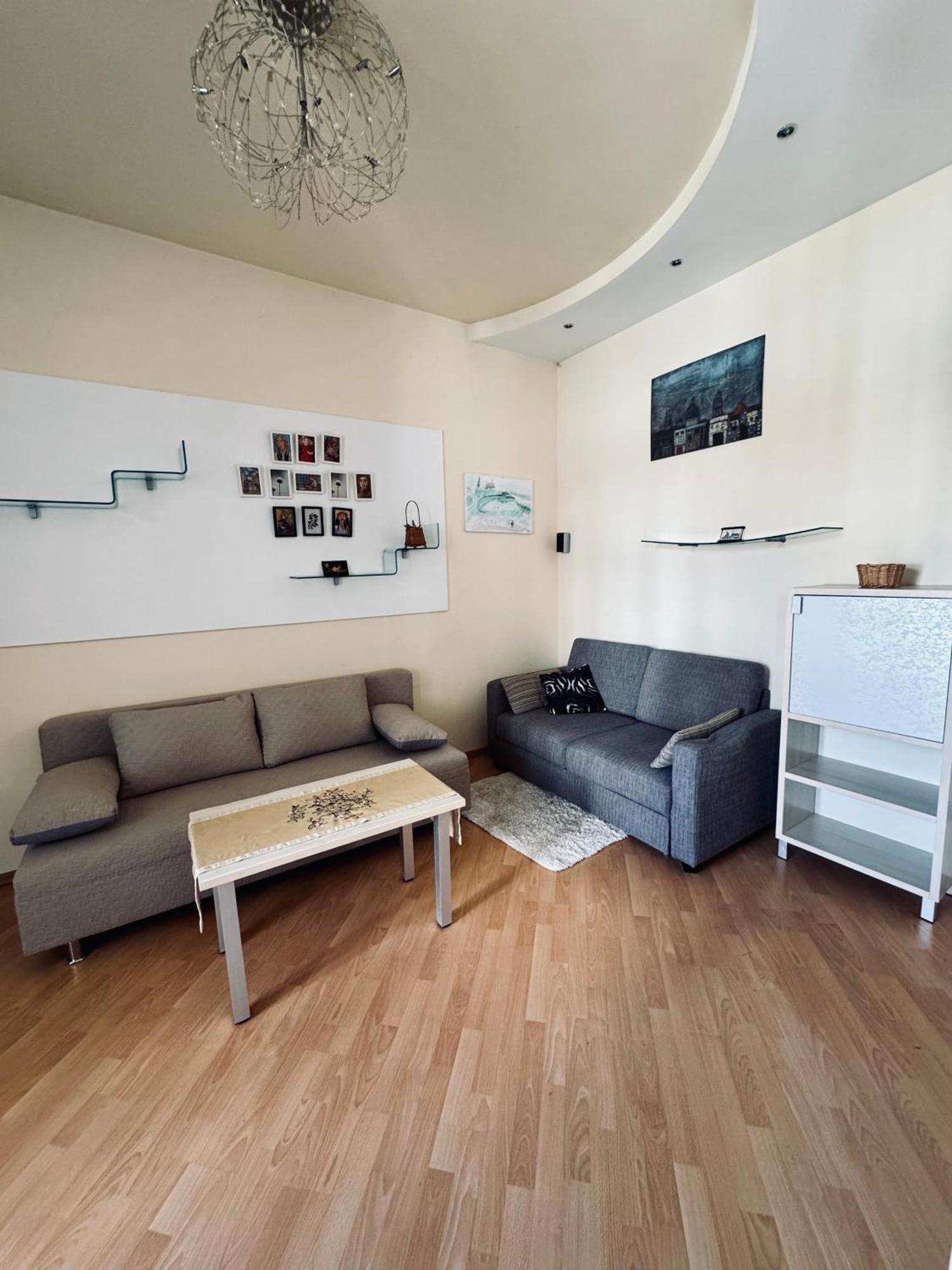 Modern Apartment On Mechnikova Street 18 リヴィウ エクステリア 写真