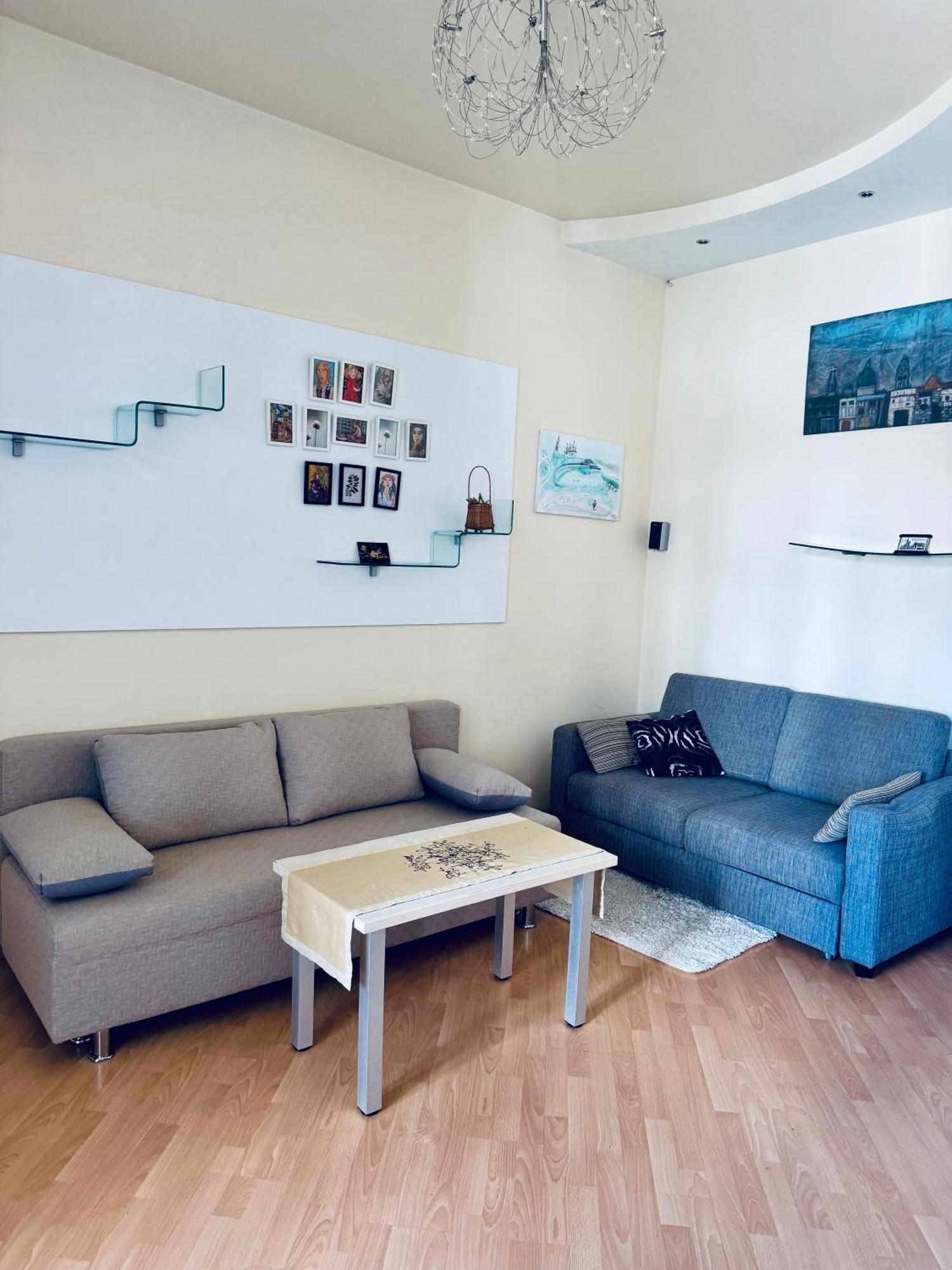 Modern Apartment On Mechnikova Street 18 リヴィウ エクステリア 写真