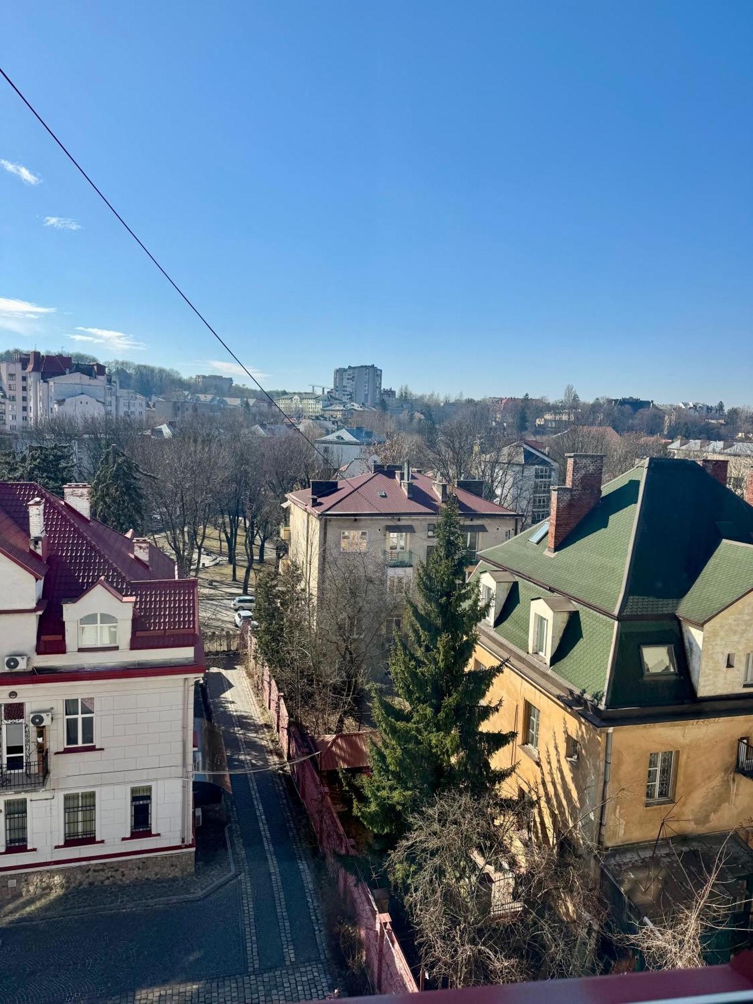 Modern Apartment On Mechnikova Street 18 リヴィウ エクステリア 写真